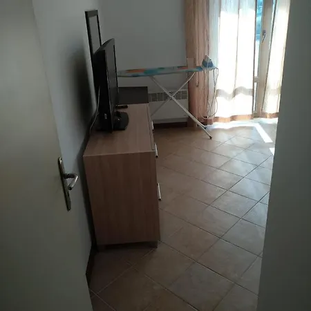 Oasis & With 1 Bedroom On The 3rd Floor Oles 洛泽内茨